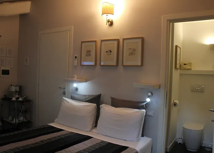 Relais Casa Della Fornarina בית הארחה 3*