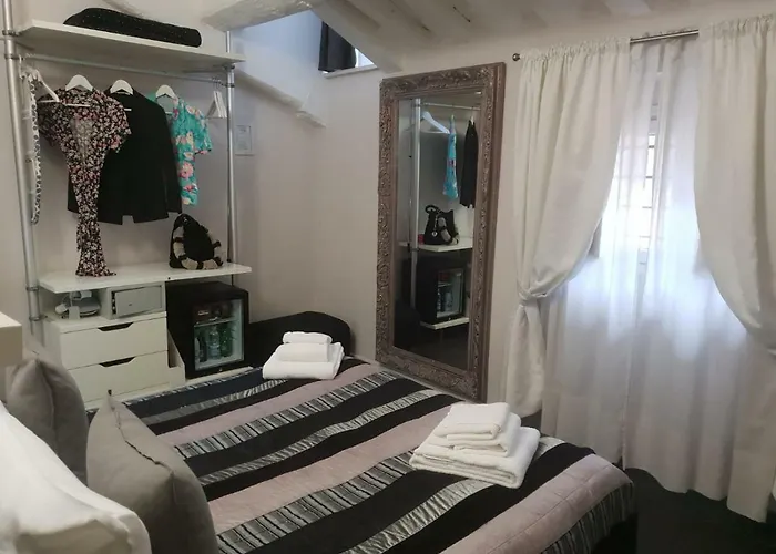 בית הארחה Relais Casa Della Fornarina